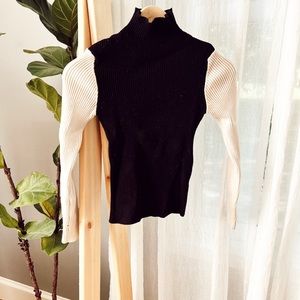 Zara Ribbed Knit Long Sleeve Black And Cream Color Blocked Mock Neck Turtleneck